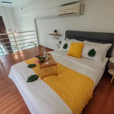 Sy Staycation - Studio
